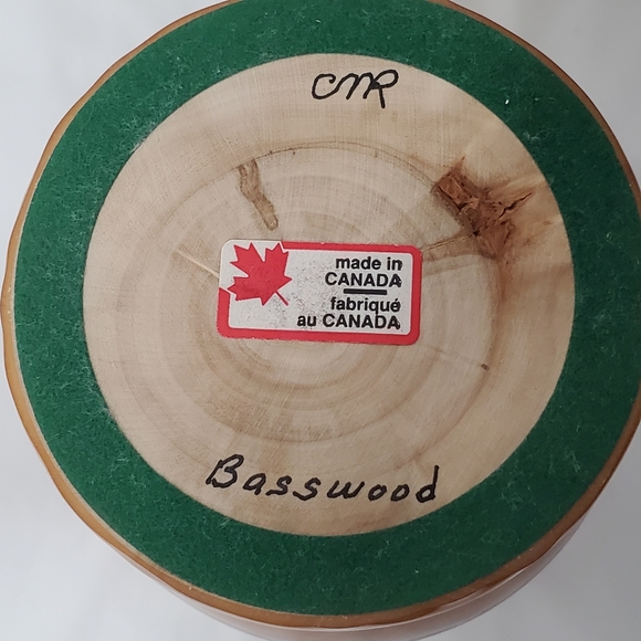 Vintage Handcrafted Lacquered Basswood Wooden Vase - Picture 4 of 4